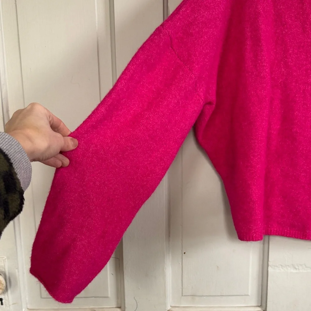 Vibrant Pink Button-Up Cardigan - Picture 2 of 5